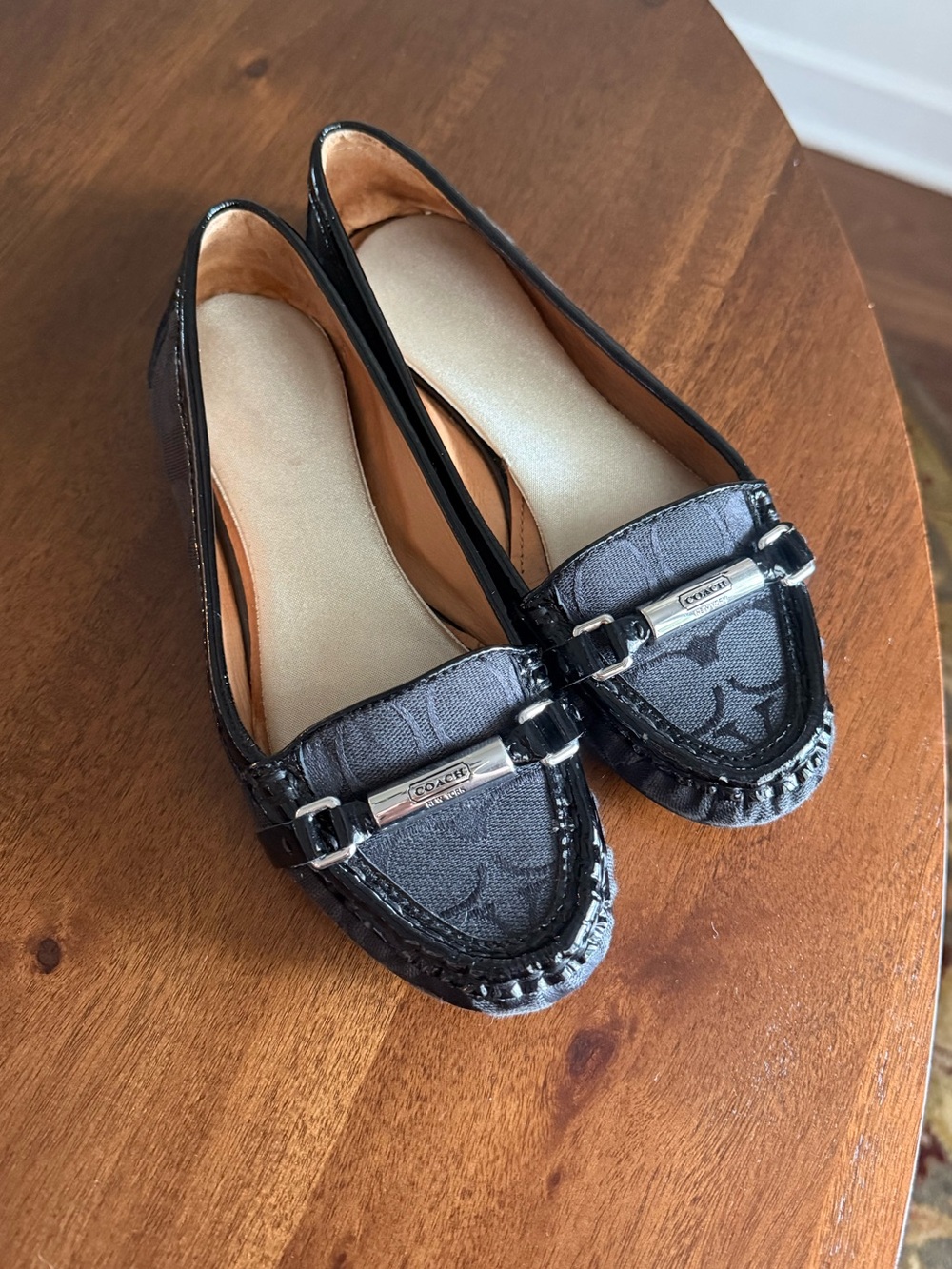 COACH Berdina SIG F2070 Signature C Black Patent Loafer Flats Size 6